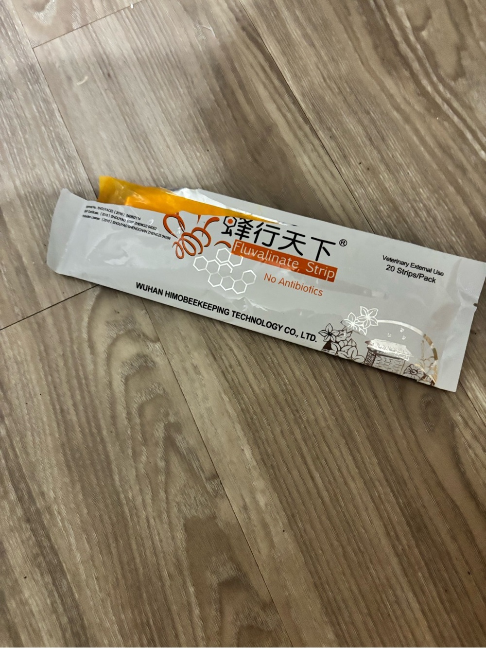 Wuhan Himobeekeeping Fluvaiinate Strip - White and Orange